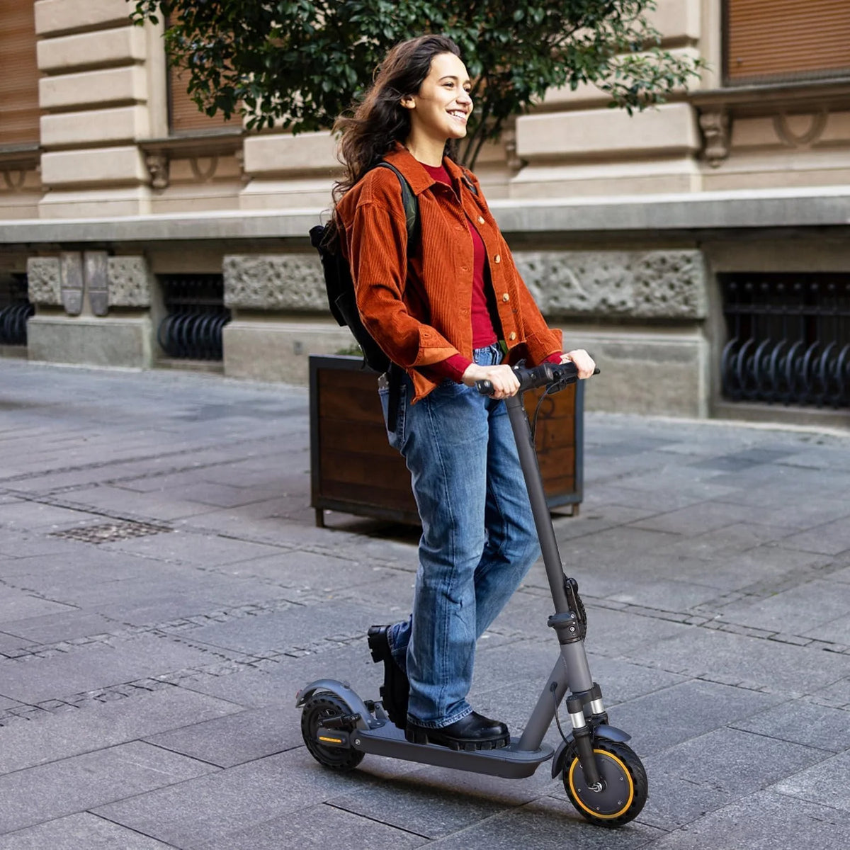 Trottinette électrique, moteur puissant de 350 W/500 W, pneus pleins de 8,5/10 pouces, vitesse de 19/22 mph, autonomie de 28/21/12 miles, double freinage - Enhanced