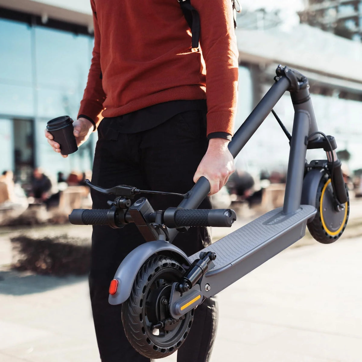 Trottinette électrique, moteur puissant de 350 W/500 W, pneus pleins de 8,5/10 pouces, vitesse de 19/22 mph, autonomie de 28/21/12 miles, double freinage - Enhanced